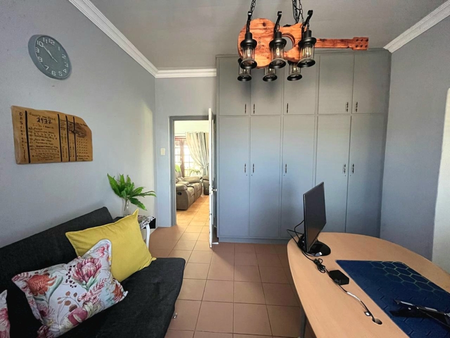 3 Bedroom Property for Sale in Upington Rural Northern Cape